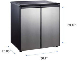 undefined 5.5-cu ft Mini Fridge with Freezer ( Black Cabinet with Silver Doors )