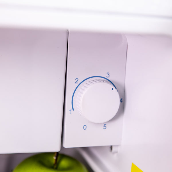 Avanti 1.6-cu ft Mini Fridge ( White ) ENERGY STAR