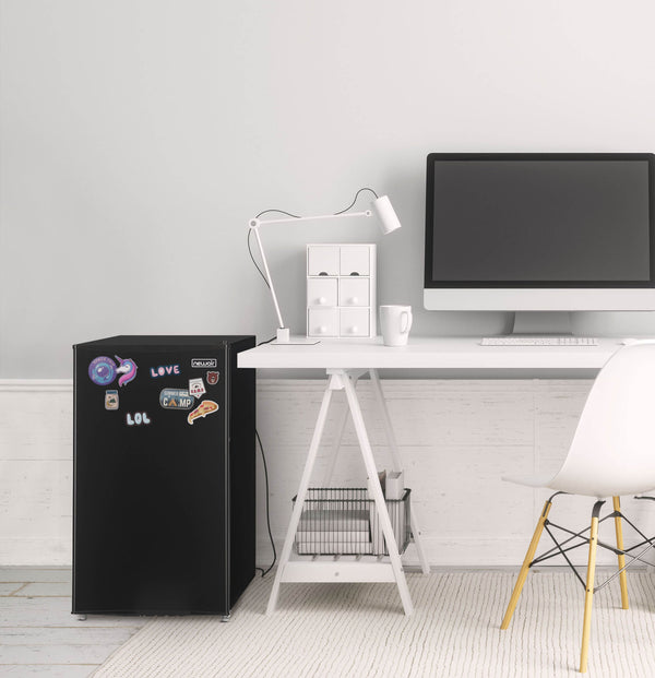 NewAir Mini Fridges 3.3-cu ft Mini Fridge with Freezer ( Black ) ENERGY STAR