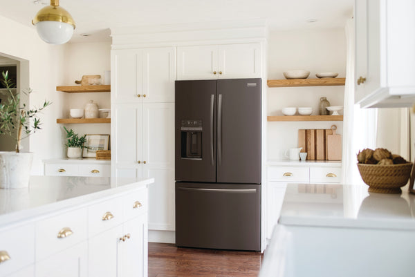 Frigidaire Gallery Counter-Depth 22.6-cu ft 3 -Door French Door Refrigerator with Dual Ice Maker with Water and Ice Dispenser ( Fingerprint Resistant Black Stainless Steel ) ENERGY STAR Certified