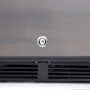 Avanti 5.2-cu ft Mini Fridge ( Stainless Steel ) ENERGY STAR