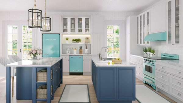 UNIQUE Classic Retro 17.7-cu ft Counter-Depth Bottom-Freezer Refrigerator with Ice Maker ( Ocean Mist Turquoise ) ENERGY STAR Certified