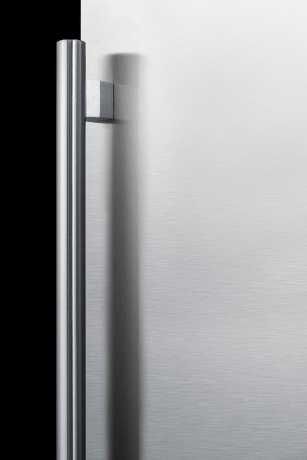 Summit Appliance 4.2-cu ft Built-In Mini Fridge ( Stainless steel door and black cabinet )