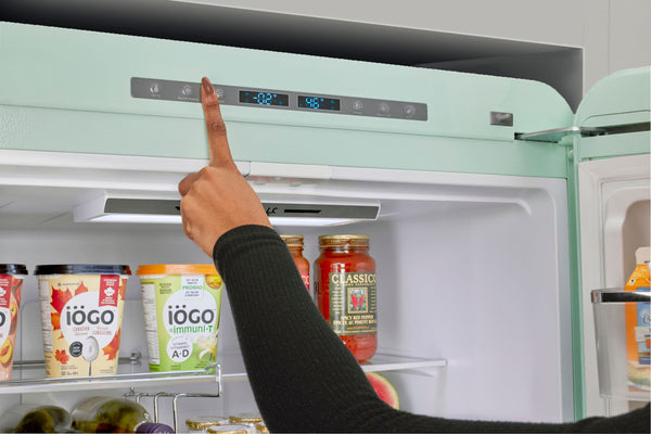 UNIQUE Classic Retro 17.7-cu ft Counter-Depth Bottom-Freezer Refrigerator with Ice Maker ( Summer Mint Green ) ENERGY STAR Certified
