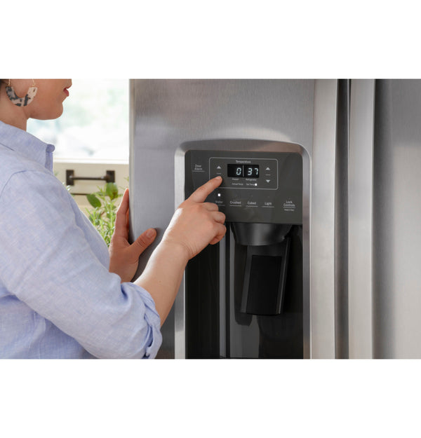 GE 25.3-cu ft Side-by-Side Refrigerator with Ice Maker ,Water and Ice Dispenser ( Stainless Steel )