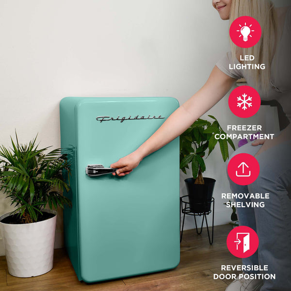 Frigidaire 3.2-cu ft Mini Fridge with Freezer ( Mint )
