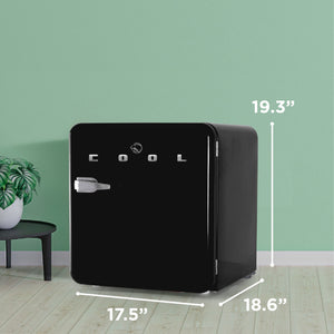 Commercial Cool 1.6-cu ft Mini Fridge with Freezer ( Black )